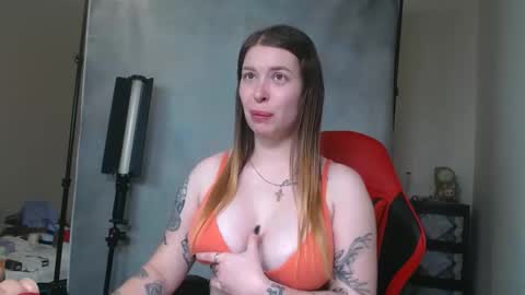 Snapshot of maryhotloves chatting on 10, 10, 2025 MaryHotLoves online show from 10, 10, 2025
