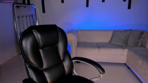 Snapshot of marylewis_ chatting on 11, 1, 2025 Mary online show from 11, 1, 2025