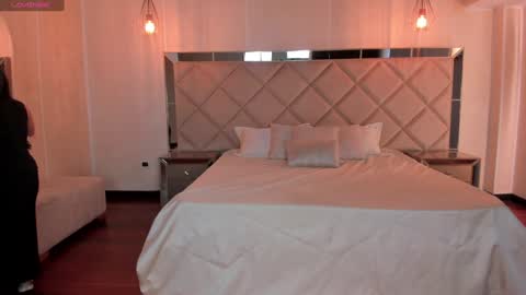 Snapshot of marylewis_ chatting on 26, 1, 2025 Mary online show from 26, 1, 2025