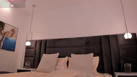 Snapshot of marylewis_ chatting on 11, 2, 2025 Mary online show from 11, 2, 2025