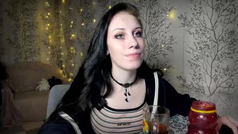 Mary Lou online show from 7, 11, 2025