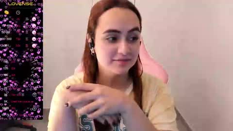 Snapshot of maryluna95 chatting on 27, 2, 2025 Dulce Maria online show from 27, 2, 2025