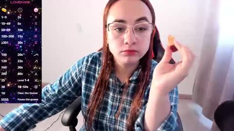 Snapshot of maryluna95 chatting on 21, 10, 2025 Dulce Maria online show from 21, 10, 2025