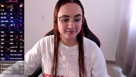 Snapshot of maryluna95 chatting on 22, 10, 2025 Dulce Maria online show from 22, 10, 2025