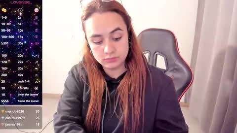 Snapshot of maryluna95 chatting on 31, 10, 2025 Dulce Maria online show from 31, 10, 2025