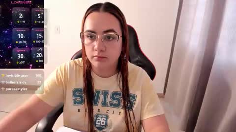 Snapshot of maryluna95 chatting on 21, 11, 2025 Dulce Maria online show from 21, 11, 2025