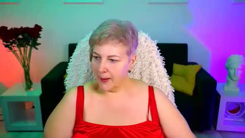 Snapshot of marymogan chatting on 18, 11, 2025 marymogan online show from 18, 11, 2025