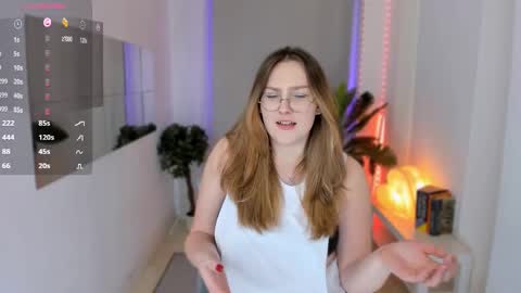 Snapshot of marywaddell chatting on 2, 3, 2025 Mary online show from 2, 3, 2025