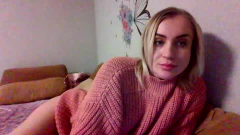 Snapshot of maryyemm chatting on 3, 1, 2025 maryyemm online show from 3, 1, 2025