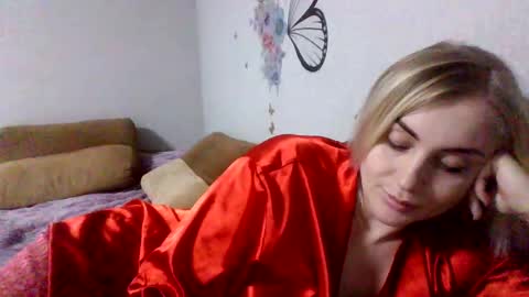Snapshot of maryyemm chatting on 4, 1, 2025 maryyemm online show from 4, 1, 2025