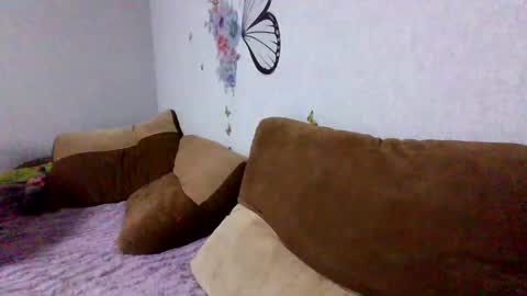 Snapshot of maryyemm chatting on 7, 1, 2025 maryyemm online show from 7, 1, 2025