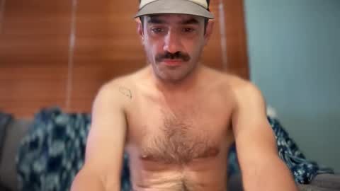 Snapshot of masculinehole chatting on 30, 9, 2025 Masculine Hole online show from 30, 9, 2025