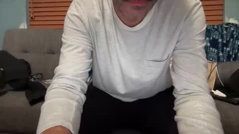 Snapshot of masculinehole chatting on 14, 10, 2025 Masculine Hole online show from 14, 10, 2025