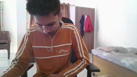 Snapshot of maskboyz2003 chatting on 2, 1, 2025 maskboyz2003 online show from 2, 1, 2025