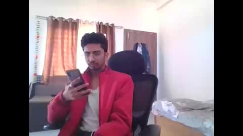 Snapshot of maskboyz2003 chatting on 6, 1, 2025 maskboyz2003 online show from 6, 1, 2025