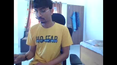 Snapshot of maskboyz2003 chatting on 6, 3, 2025 maskboyz2003 online show from 6, 3, 2025