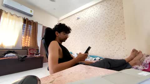 Snapshot of maskboyz2003 chatting on 1, 10, 2025 maskboyz2003 online show from 1, 10, 2025