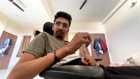 Snapshot of maskboyz2004 chatting on 8, 12, 2024 Mask Boy online show from 8, 12, 2024