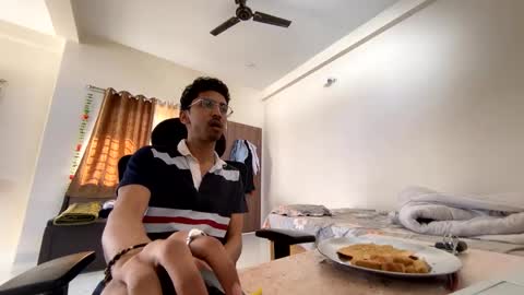 Snapshot of maskboyz2004 chatting on 20, 1, 2025 Mask Boy online show from 20, 1, 2025