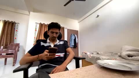 Snapshot of maskboyz2004 chatting on 20, 1, 2025 Mask Boy online show from 20, 1, 2025