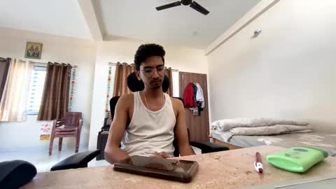 Snapshot of maskboyz2004 chatting on 25, 1, 2025 Mask Boy online show from 25, 1, 2025