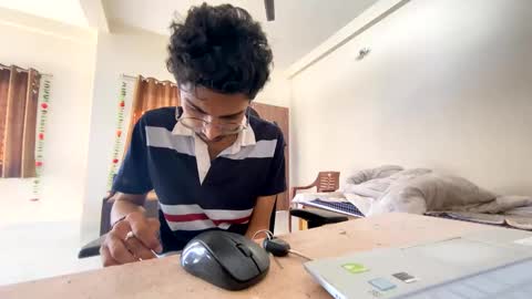 Snapshot of maskboyz2004 chatting on 9, 2, 2025 Mask Boy online show from 9, 2, 2025