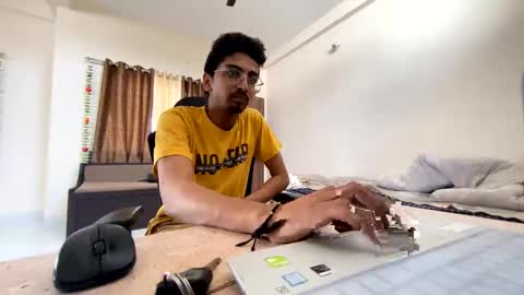 Snapshot of maskboyz2004 chatting on 10, 2, 2025 Mask Boy online show from 10, 2, 2025