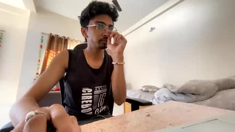 Snapshot of maskboyz2004 chatting on 13, 2, 2025 Mask Boy online show from 13, 2, 2025