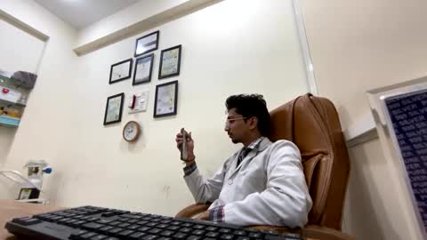 Snapshot of maskboyz2004 chatting on 13, 2, 2025 Mask Boy online show from 13, 2, 2025