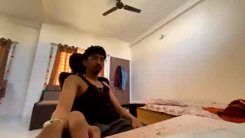 Snapshot of maskboyz2004 chatting on 26, 2, 2025 Mask Boy online show from 26, 2, 2025