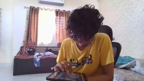 Snapshot of maskboyz2004 chatting on 2, 10, 2025 Mask Boy online show from 2, 10, 2025