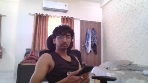 Snapshot of maskboyz2004 chatting on 7, 10, 2025 Mask Boy online show from 7, 10, 2025