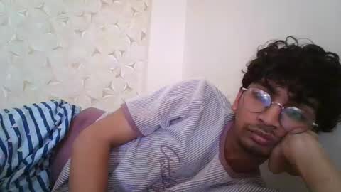 Snapshot of maskboyz2004 chatting on 20, 10, 2025 Mask Boy online show from 20, 10, 2025