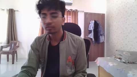 Snapshot of maskboyz2004 chatting on 10, 11, 2025 Mask Boy online show from 10, 11, 2025