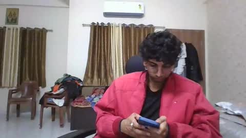 Snapshot of maskboyz2004 chatting on 14, 11, 2025 Mask Boy online show from 14, 11, 2025