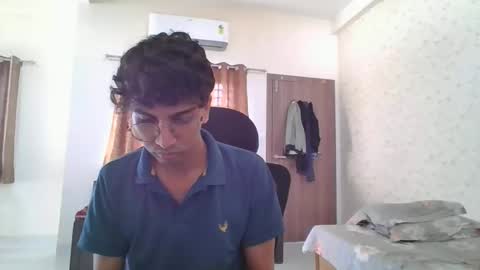 Snapshot of maskboyz2004 chatting on 28, 11, 2025 Mask Boy online show from 28, 11, 2025