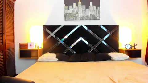 Scarlet  online show from 17, 4, 2026