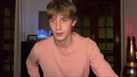 Snapshot of mason_gallagher chatting on 19, 6, 2026 Mason online show from 19, 6, 2026