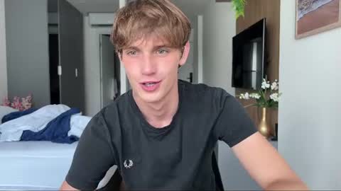 Snapshot of mason_gallagher chatting on 25, 6, 2026 Mason online show from 25, 6, 2026