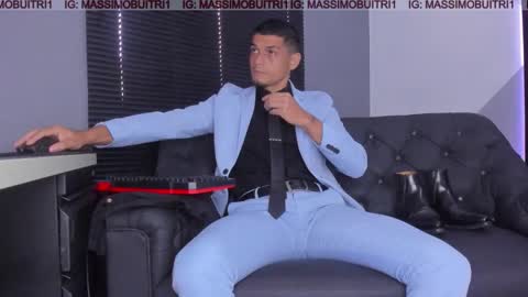 I am Massimo online show from 30, 11, 2025