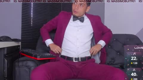 I am Massimo online show from 14, 12, 2025