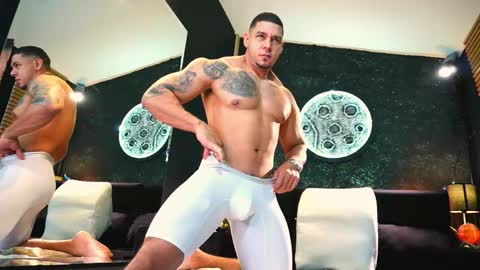 massimowalton2 online show from 1, 12, 2025