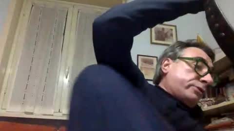 Snapshot of massimoxsempre chatting on 10, 12, 2024 massimoxsempre online show from 10, 12, 2024