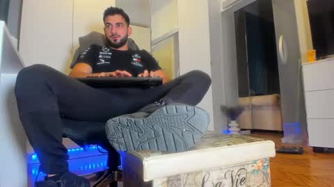 Matthew online show from 6, 10, 2025