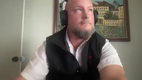 Snapshot of master_draven1 chatting on 18, 12, 2025 Daddy Draven online show from 18, 12, 2025