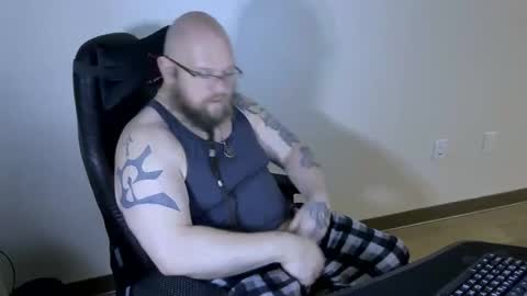 Snapshot of masterredwarlock chatting on 10, 3, 2025 Master Warlock online show from 10, 3, 2025