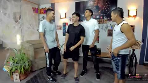 Team Cris Darwin- Fernando- Stiven- David online show from 26, 10, 2025