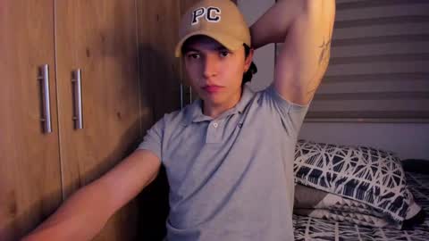 Snapshot of mastrangelo_x chatting on 8, 10, 2025 mastrangelo_x online show from 8, 10, 2025