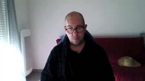 mat11efou online show from 17, 11, 2025