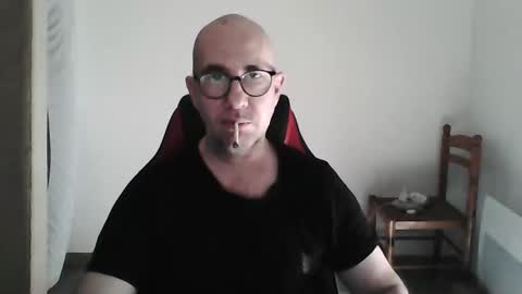 Snapshot of mat11efou chatting on 5, 3, 2026 mat11efou online show from 5, 3, 2026